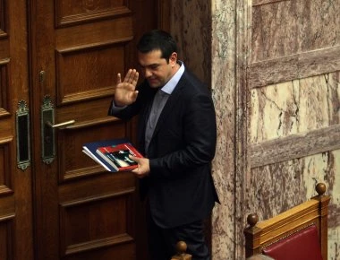 Τσίπρας σε δημοσιογράφους: «Οχι ρε παιδιά, δεν φεύγει ο Καμμένος - Πού να πάει;»